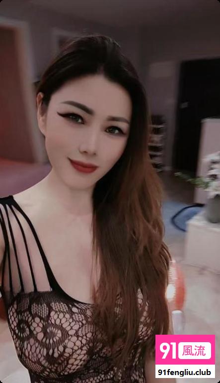 光谷红唇